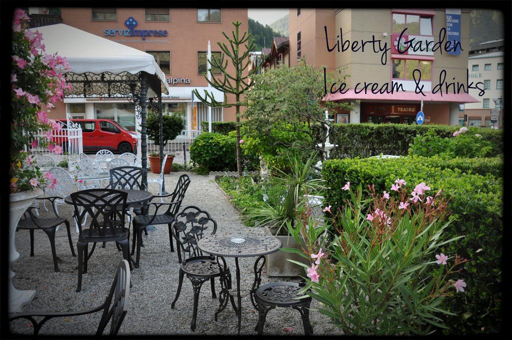 Liberty Hotel Malè Exteriör bild
